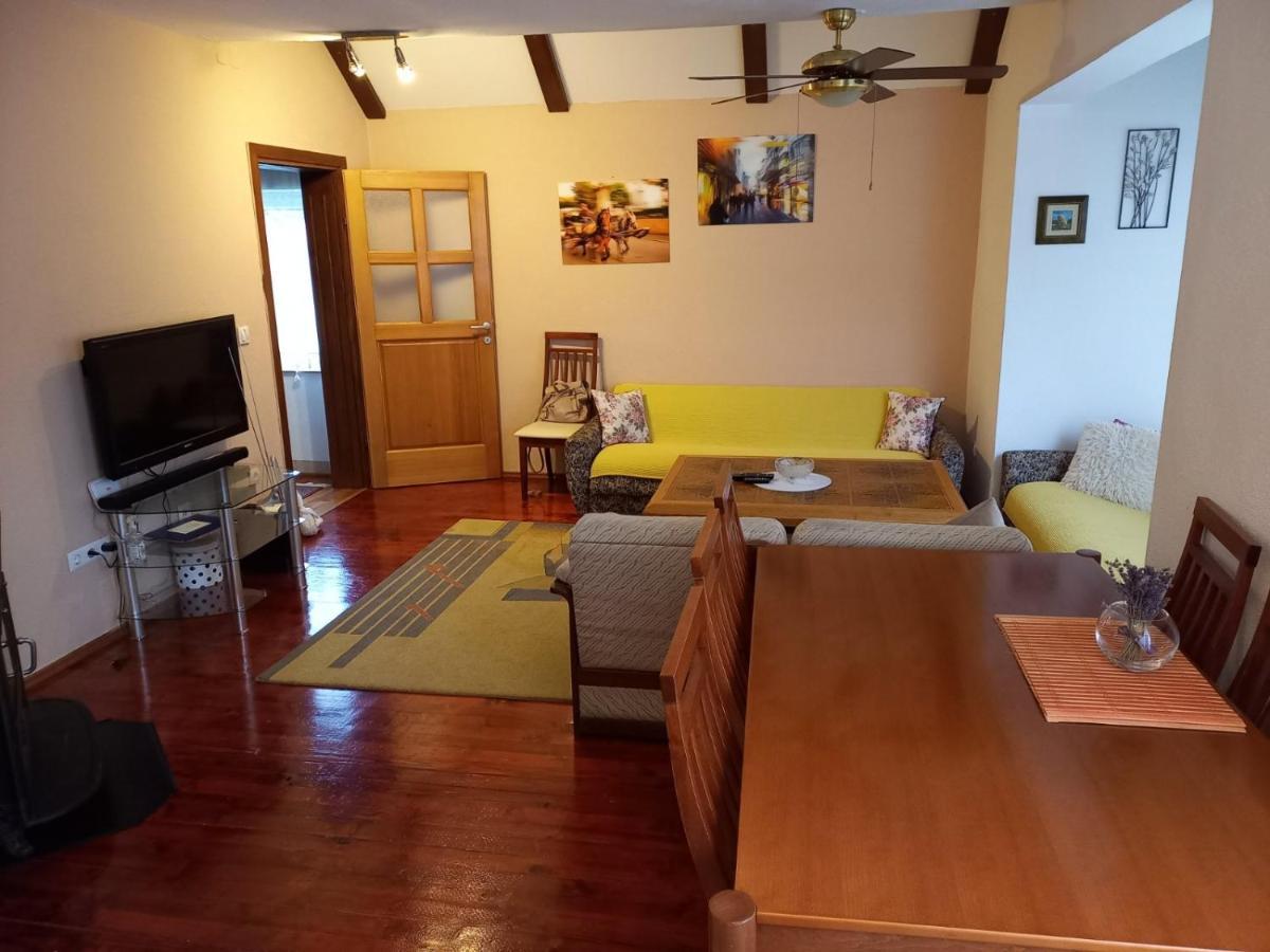 Vacation Home "Cehic" Kulen Vakuf Extérieur photo